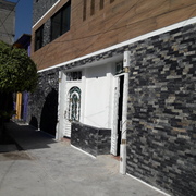 Acceso a edificio familiar