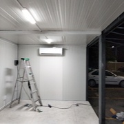 Instalacion en bachoco equipo mini split marca mirage de 2 tonelada frio y calor a 220volts