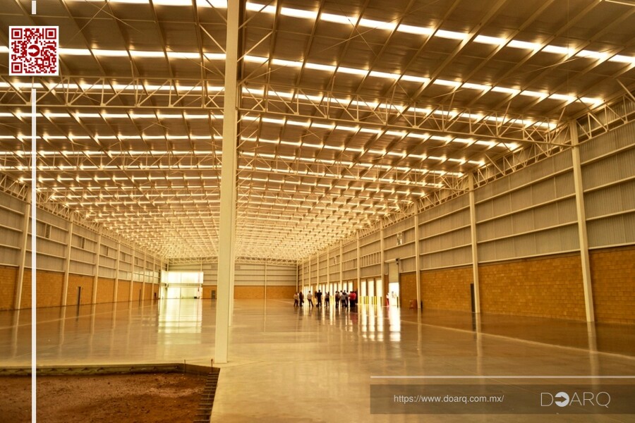 Nave industrial para almacenamiento y producción