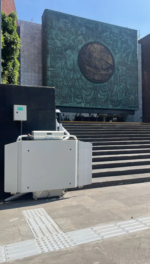Plataforma salvaescaleras