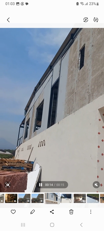 Nave industrial en segundo piso con pergolado en IPR