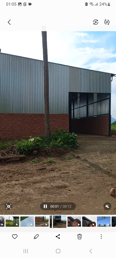 Nave industrial de 20 × 30 metros