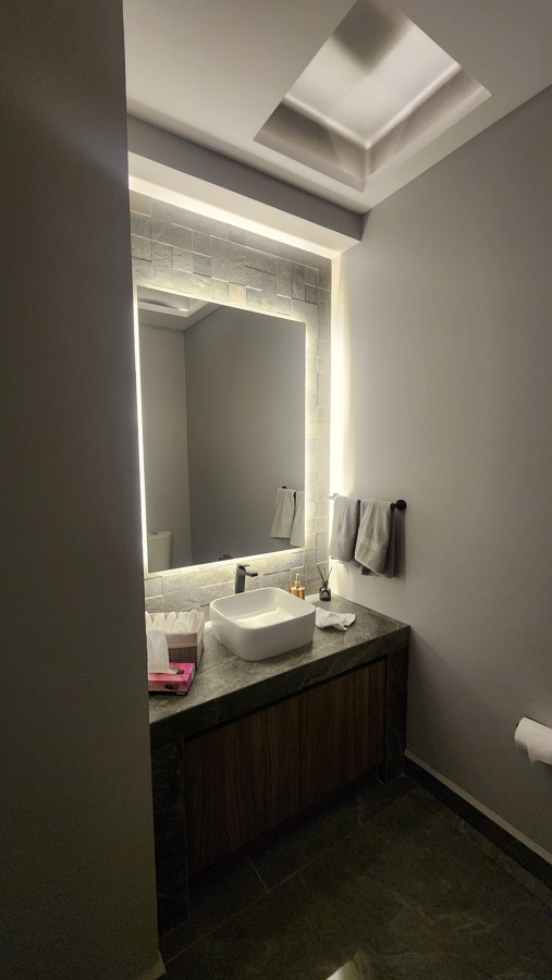 Medio baño oficinas