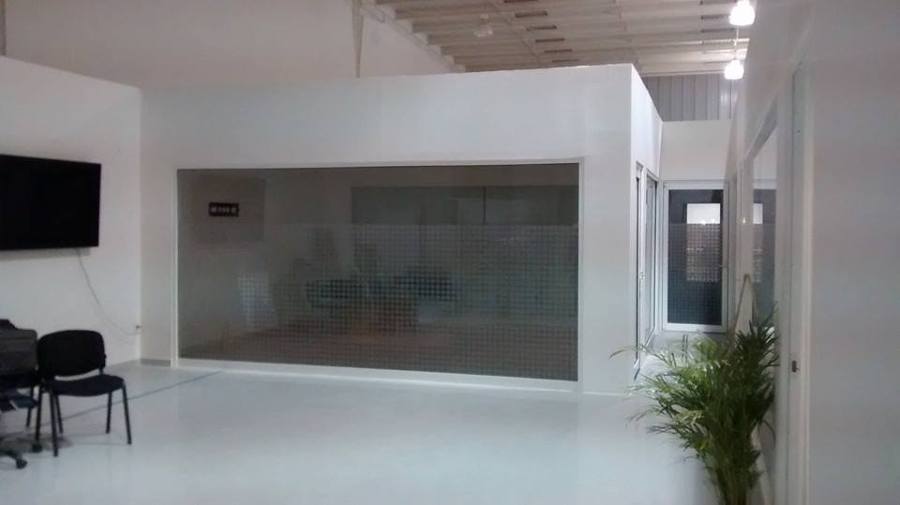 OFICINA DE TABLAROCA Y CRISTAL