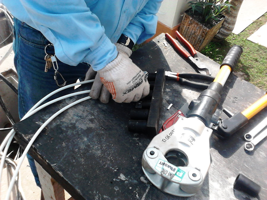 Obra Electrica en baja tension