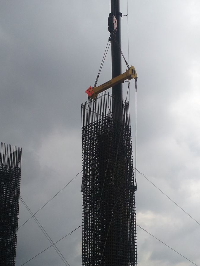Montaje Columna de Acero de Refuerzo