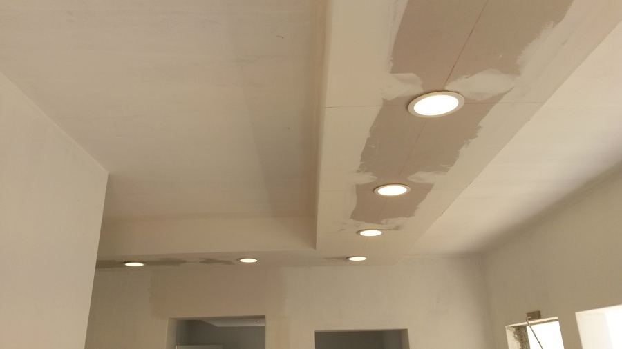 ILUMINACION EN PLAFOND DE TABLAROCA