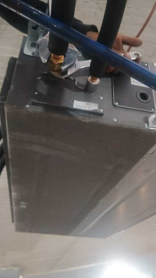 INSTALACION DE EQUIPOS FAN & COIL