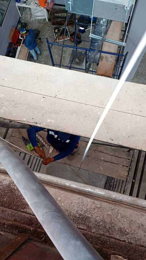 INSTALACION DE EQUIPOS FAN & COIL