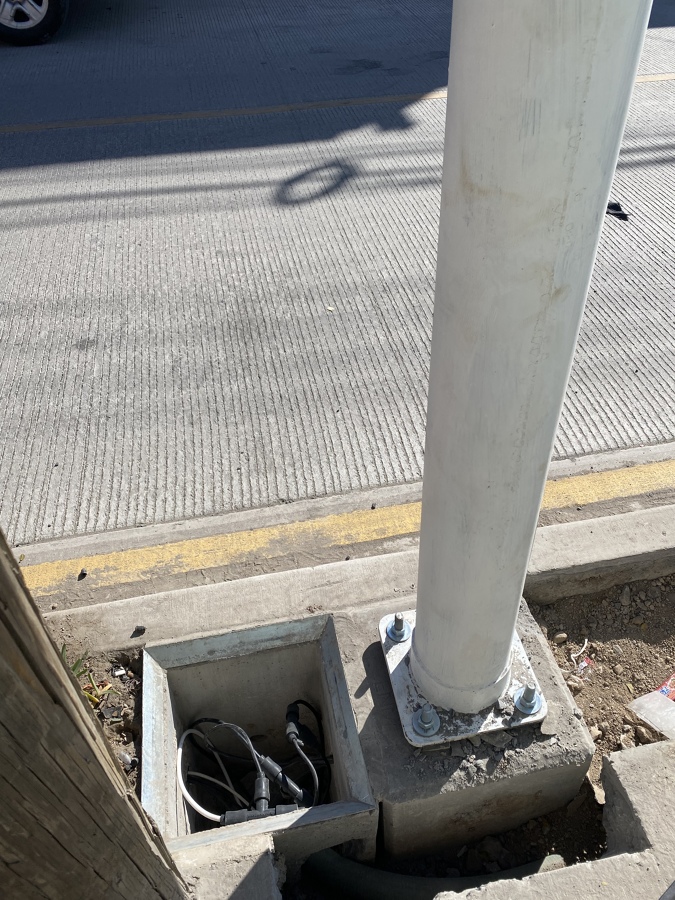 Instalación de poste
