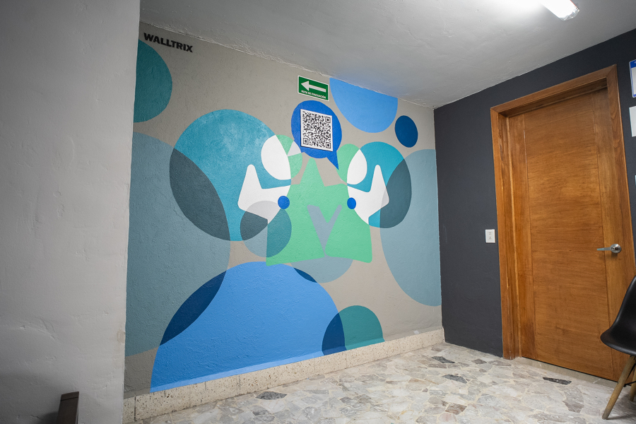 Mural en recibidor de consultorio de terapia de Lenguaje