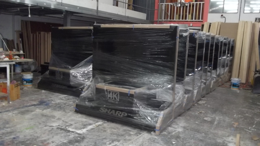 Exhibidores de pantallas Sharp