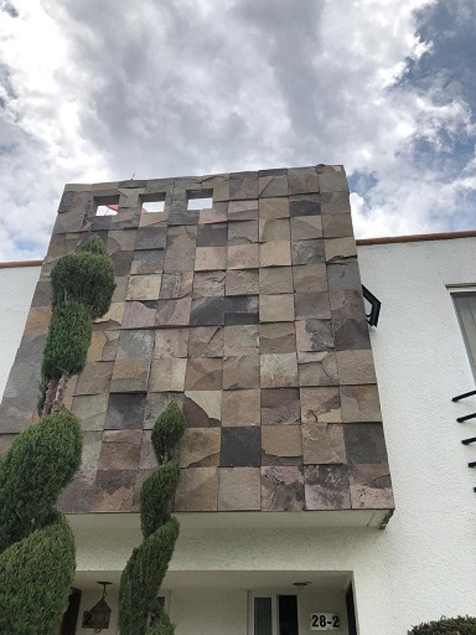 Trabajos de remodelación de fachada en Los Héroes Técámac Bosques