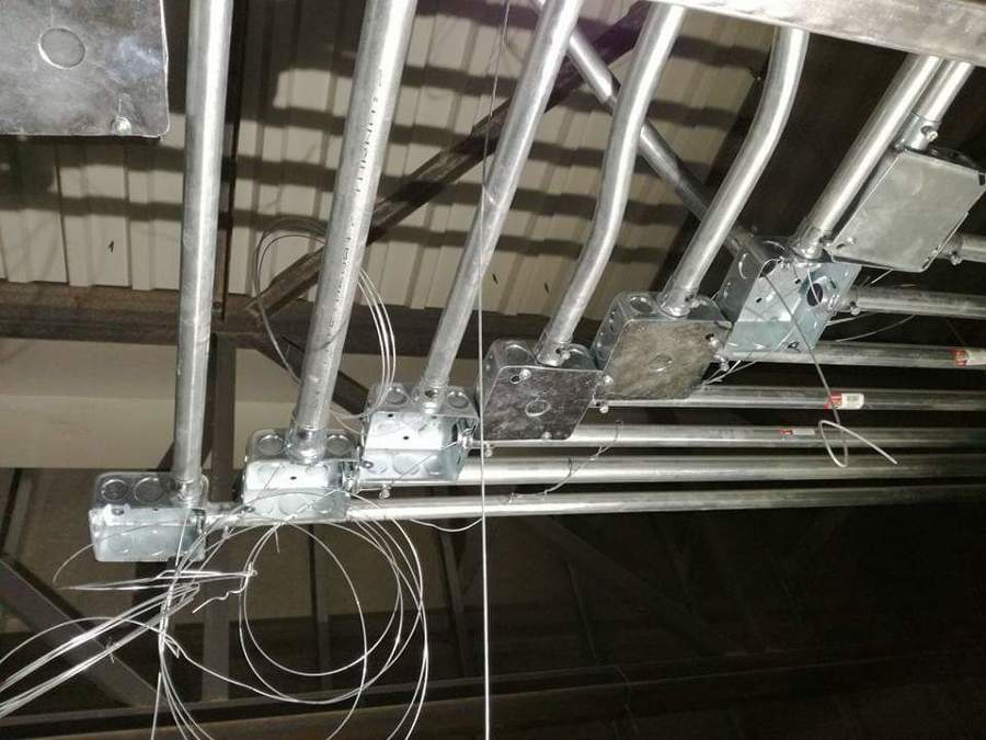 Foto Canalización en Tubería Conduit. de Instalaciones Electricas