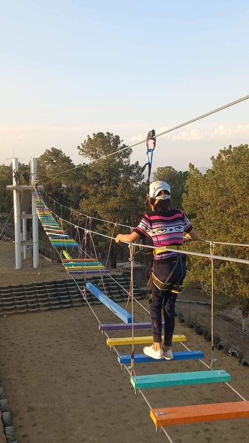 INSTALACION DE PUENTES COLGANTES