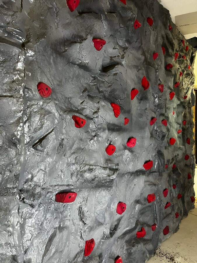 MURO DE ESCALADA EN FIBRA DE VIDRIO IMITACION ROCA