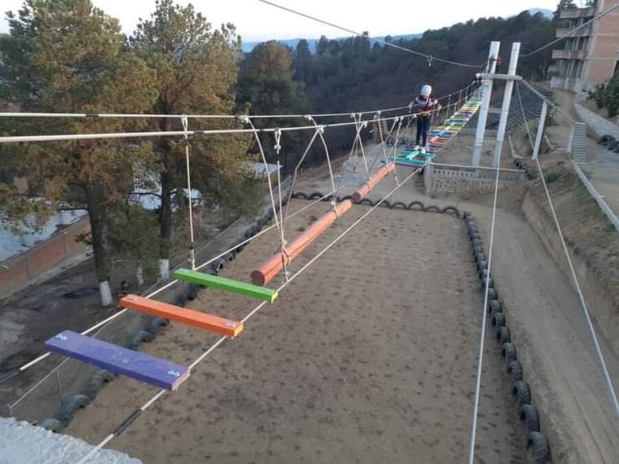 INSTALACION DE PUENTES COLGANTES