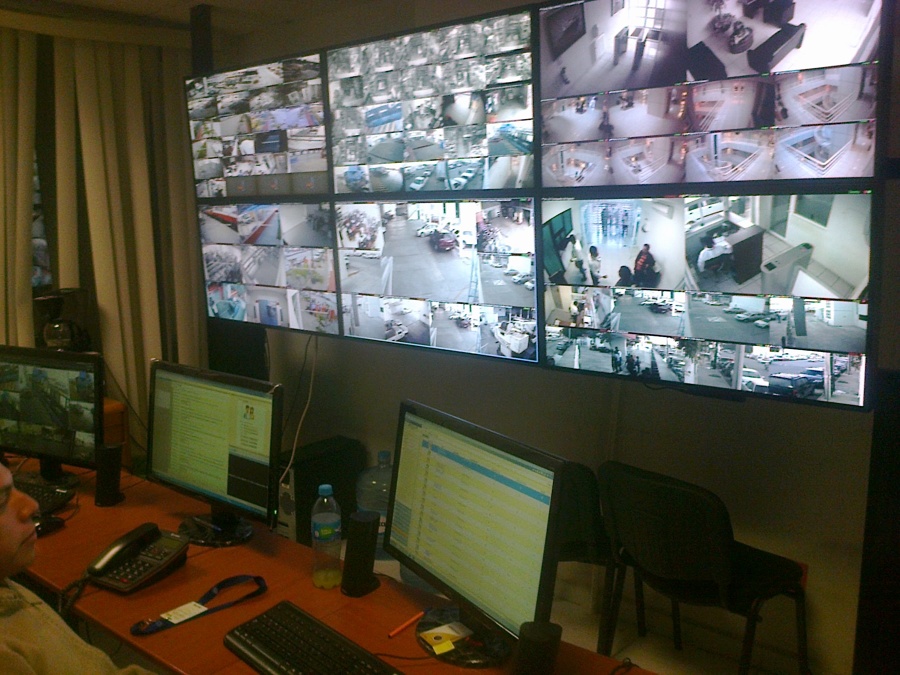 Instalacion del centro de operaciones CCTV videowall Oceanografia