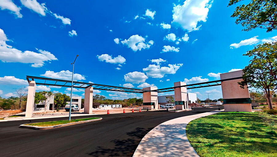 Entrada de Parque Industrial en Mérida