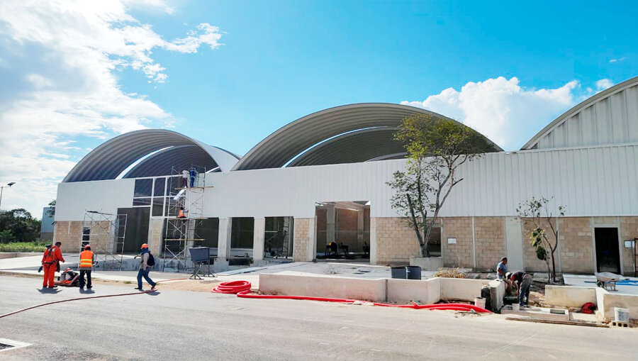 Montaje de techo en Nave