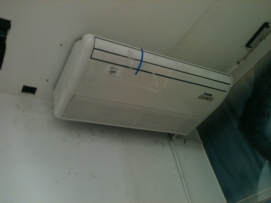 Foto: Instalación y Mantenimiento de Mini Split de Ray Instalaciónes