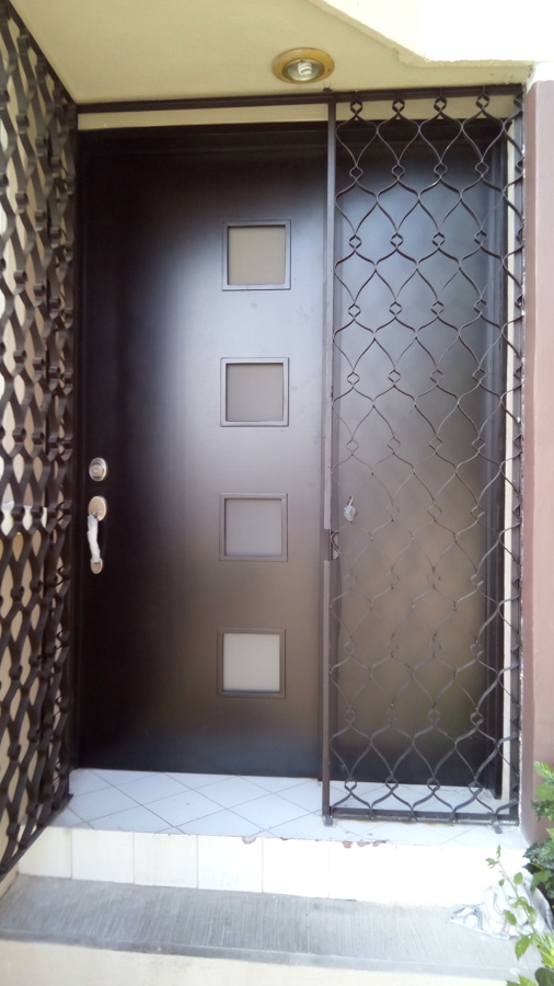 Puerta entrada principal