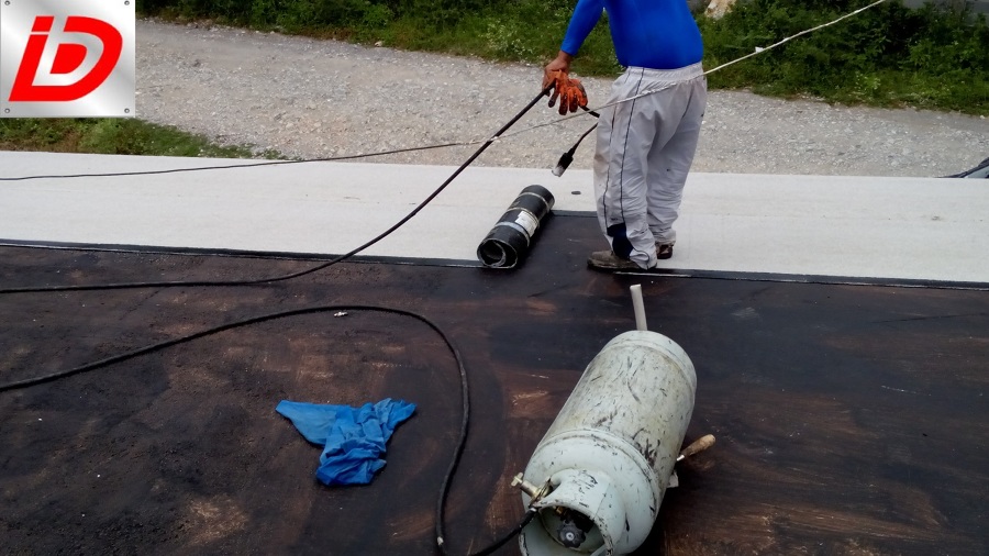 Instalacion de rollo impermeabilizante 4.0 a base de calor