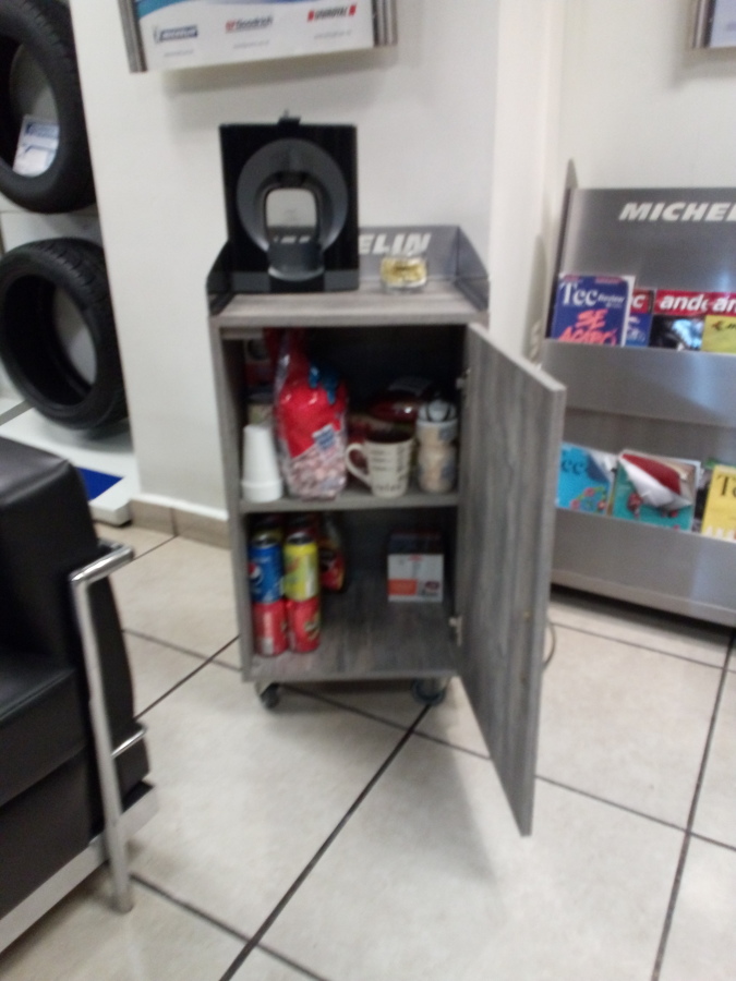 Foto: Mueble para Cafetera de Diseño y Reparación en Madera #379192