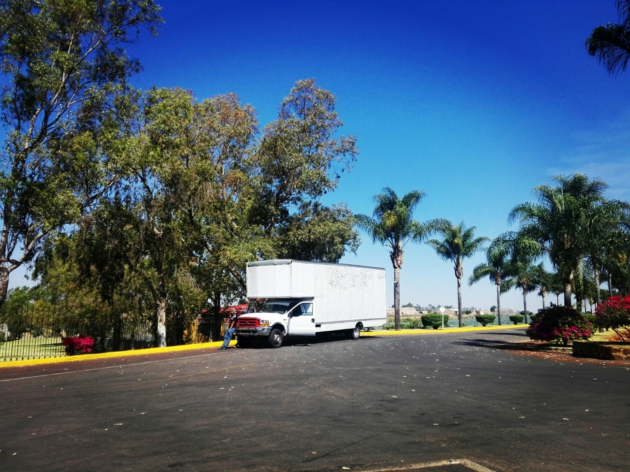 Camioneta 4.5 ton alargada a los 7 mts. con capacidad de 60 m3
