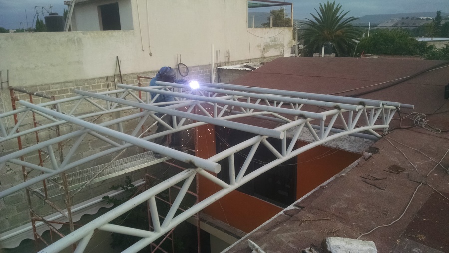 Estructura techo curvo
