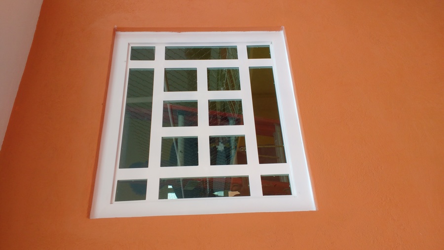 Ventana de metal