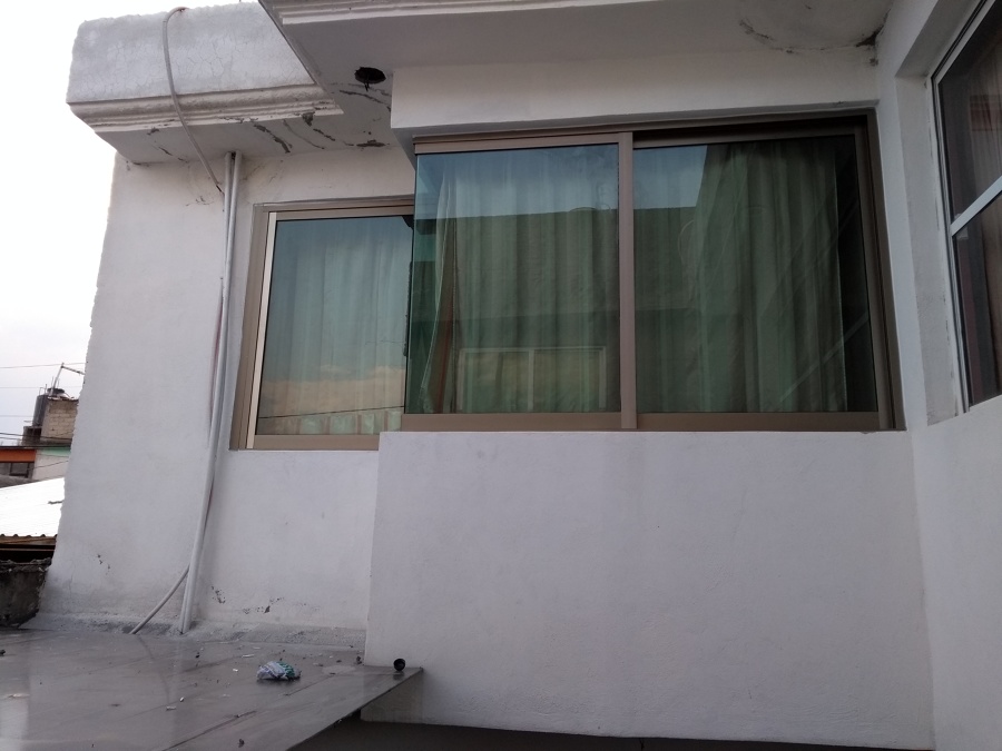 Ventana a hueso