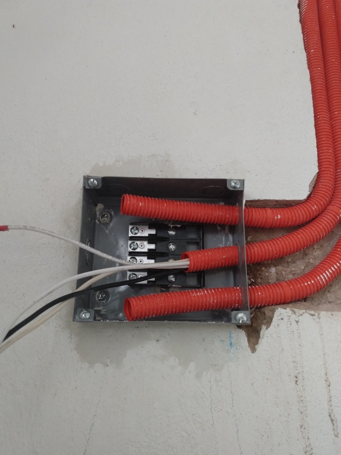 Instalación de centro de carga