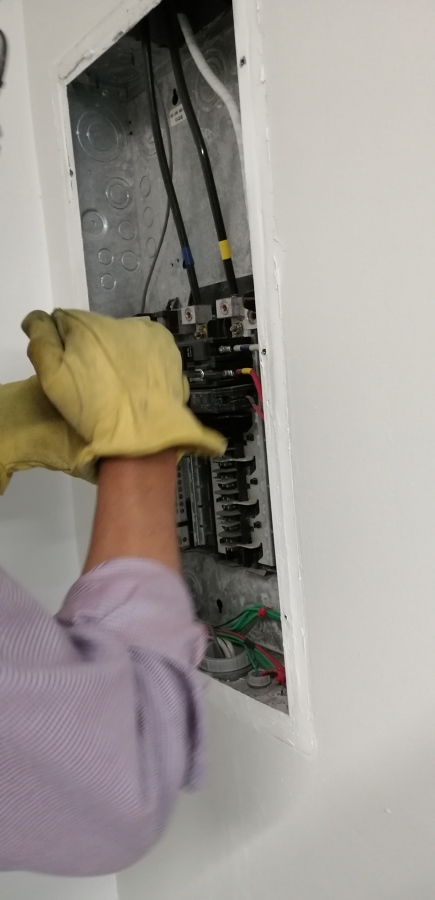 Mantenimiento preventivo a tablero eléctrico