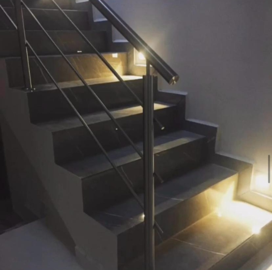 ILUMINACIÓN EN ESCALERAS