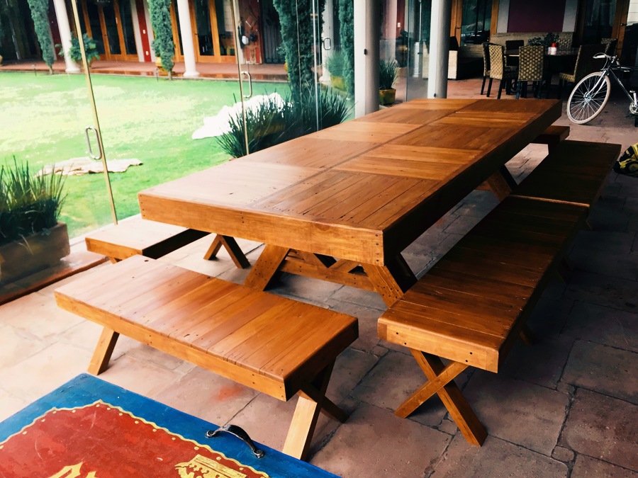 MESA FAMILIAR TIPO PICNIC