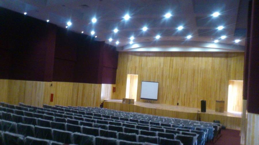INSTALACIÓN E ILUMINACIÓN ELÉCTRICA DE AUDITORIO