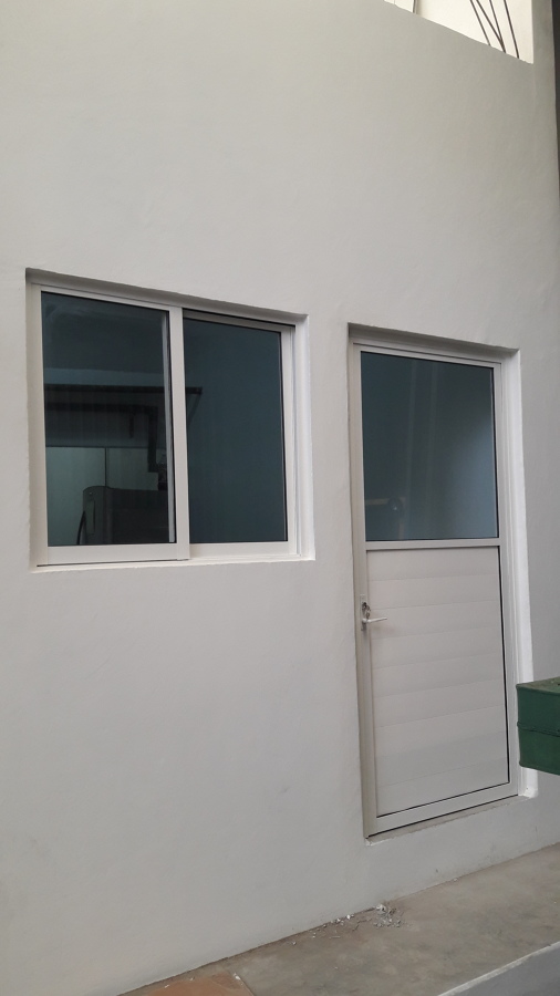 CORREDIZO  3" & PUERTA