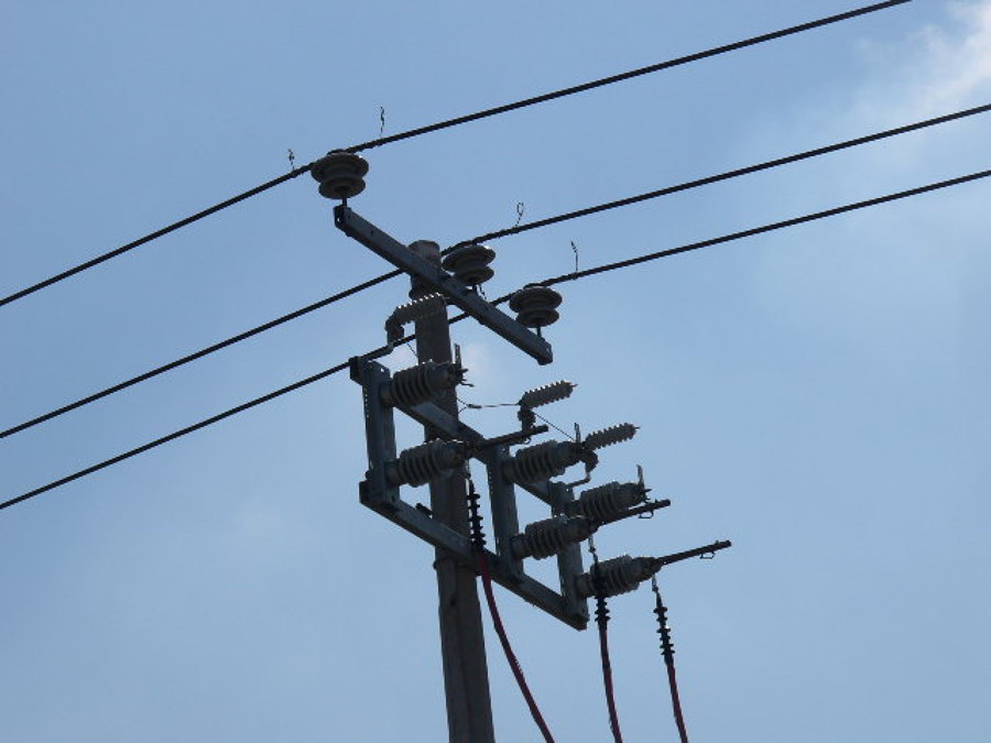 Transición de media tensión eléctrica CFE