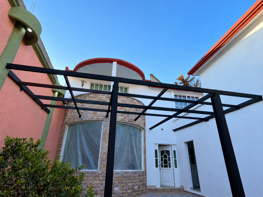 Pérgolas - Transformamos terrazas, patios, jardines y áreas exteriores en espacios modernos y funcionales.