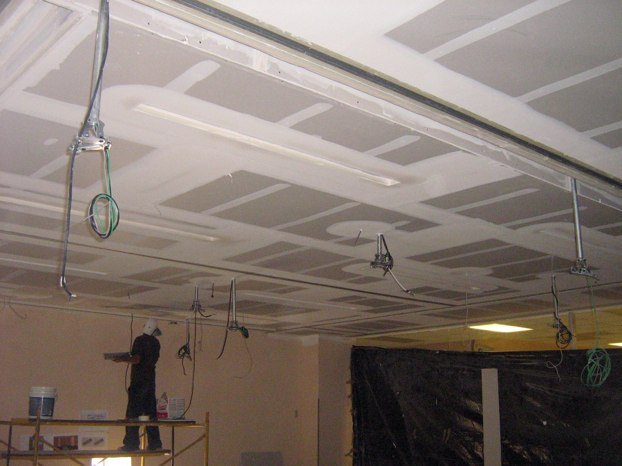 Foto: plafón de tablaroca y rieles de aluminio para paneles ... Muebles de tablaroca para tv