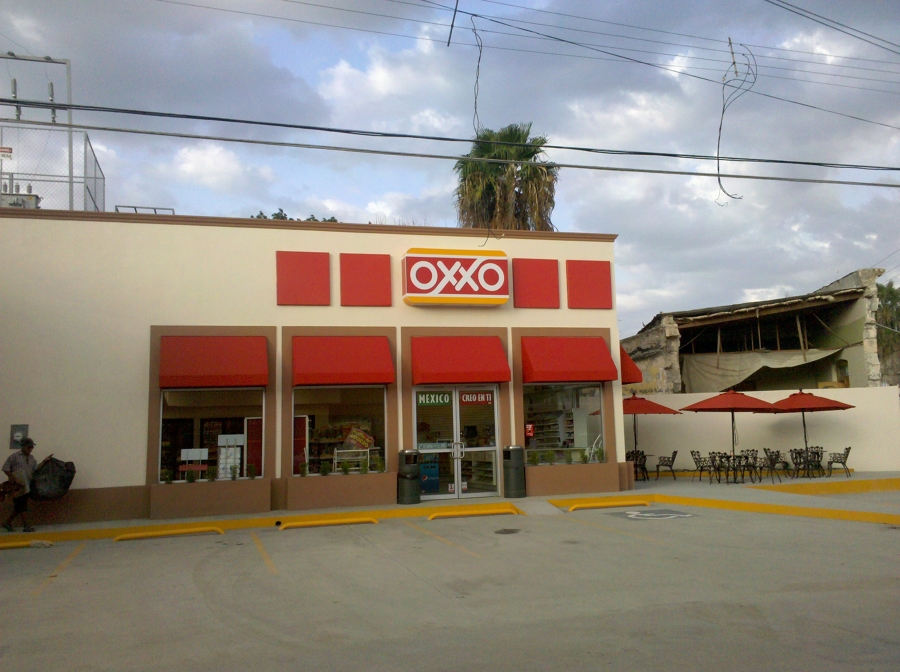 TIENDA OXXO PURISIMA EN MONTEMORELOS NUEVO LEON