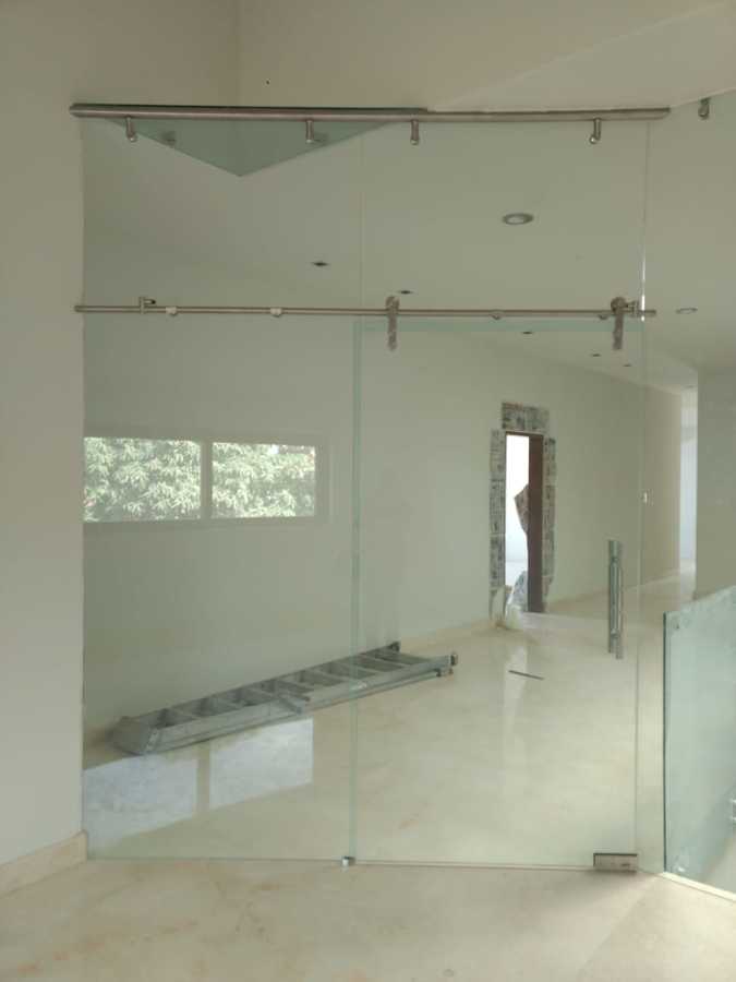 CRISTAL TEMPLADO EN OFICINAS