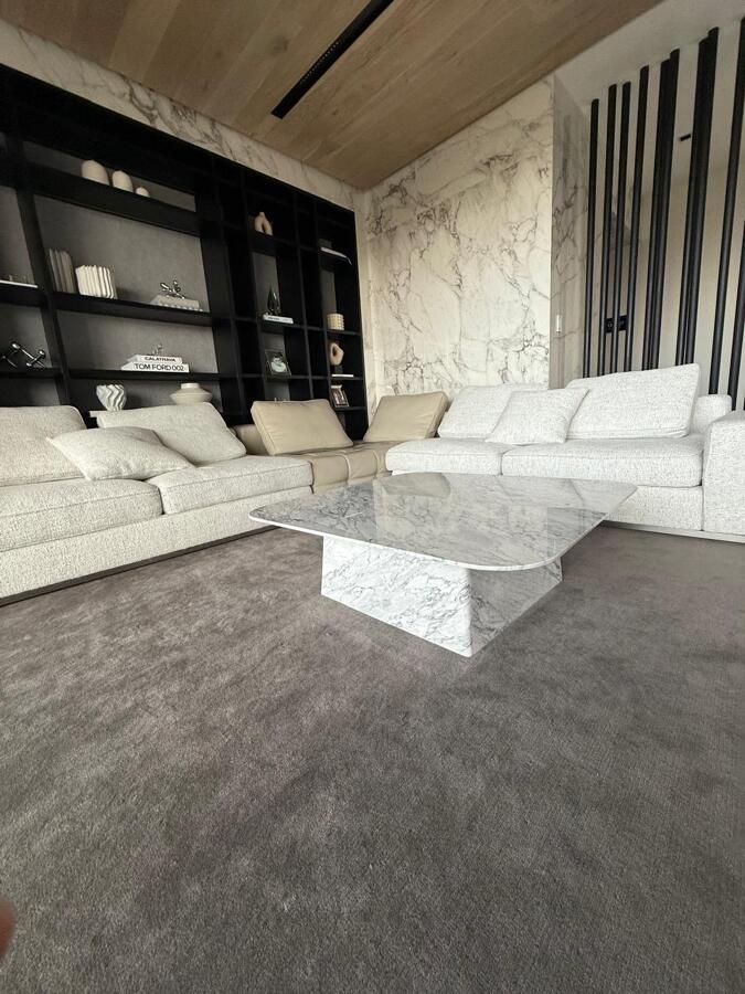 Mesa de centro en mármol: elegancia y sobriedad para un ambiente sofisticado