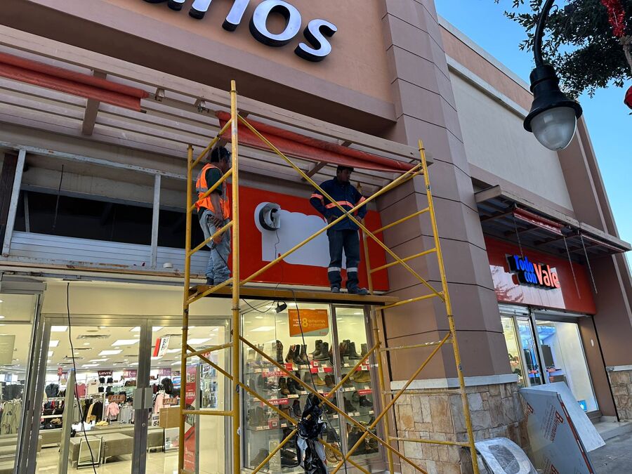 REMODELACIÓN DE FACHADA.