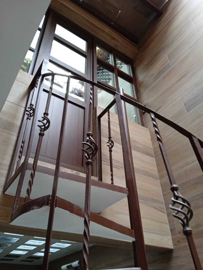 Puerta y ventana fija