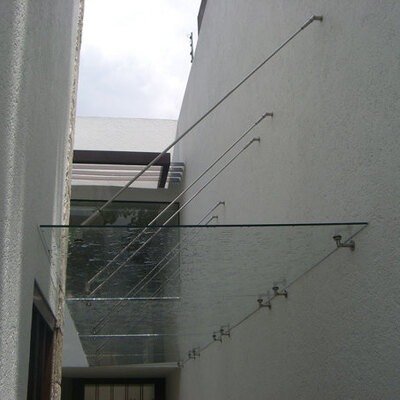 Marquesina de vidrio