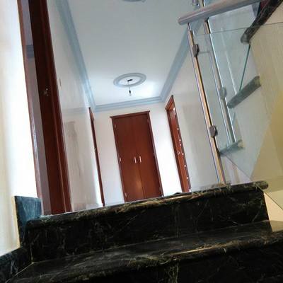 construccion de escaleras en granito