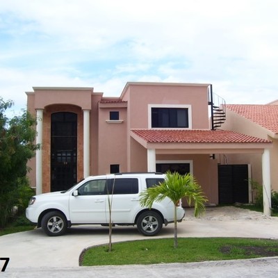 RESIDENCIA EN PUERTO AVENTURAS