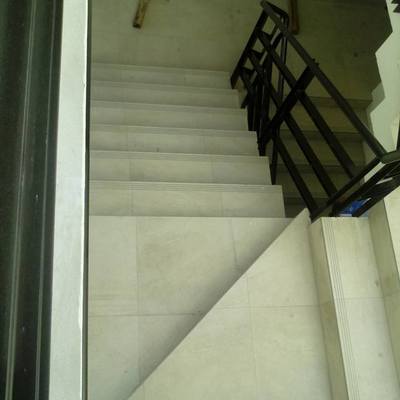 construccion de escalera y forrado